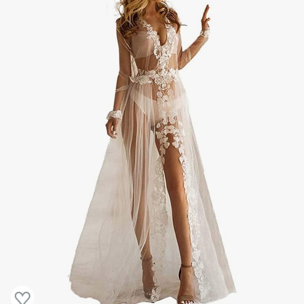 Bridal white floral lace robe size M